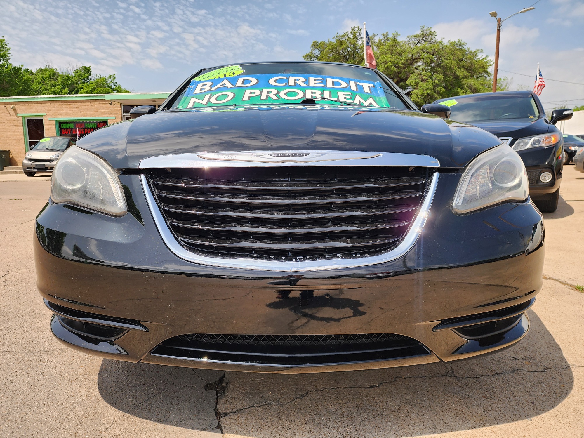 2013 BLACK Chrysler 200 Touring (1C3CCBBB2DN) with an 2.4L L4 DOHC 16V engine, 6-Speed Automatic transmission, located at 2660 S.Garland Avenue, Garland, TX, 75041, (469) 298-3118, 32.885387, -96.656776 - Photo #9
